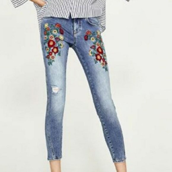 ZARA Women's Embroidered Flower Jewels Skinny Distressed Jeans Size 8 -Pre-Owned